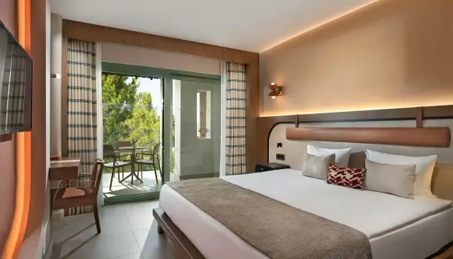 Deluxe Bahçe Manzaralı Aile Odası görsel 1
