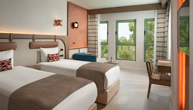 Deluxe Kısmi Deniz Manzaralı Aile Odası görsel 1